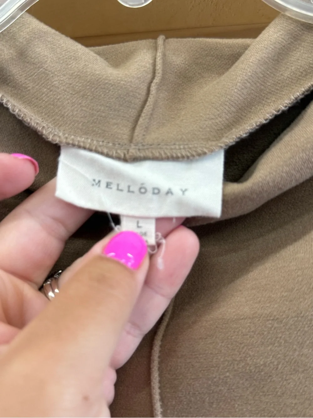 Women’s Sleeveless Knit Sweater - Taupe
